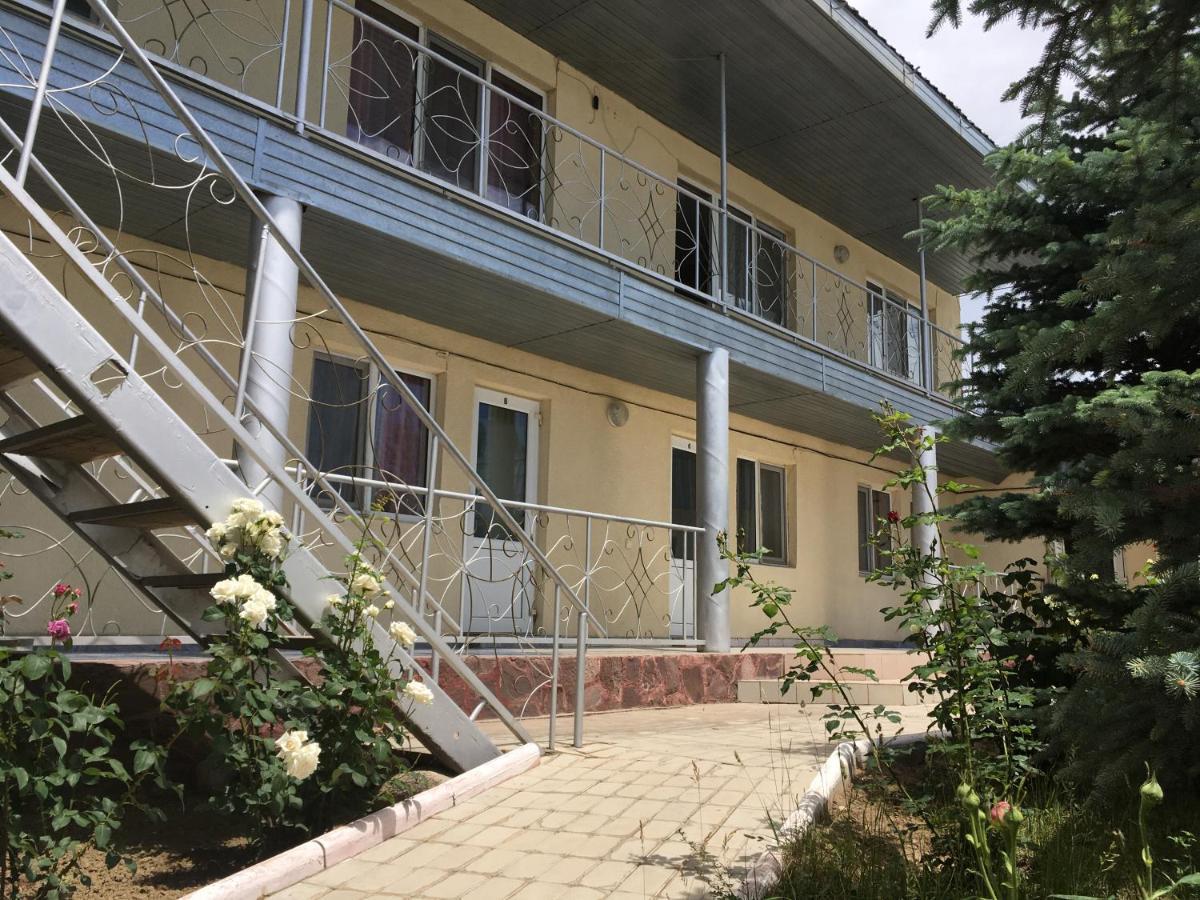 Эдем Hotel Cholpon-Ata Bagian luar foto